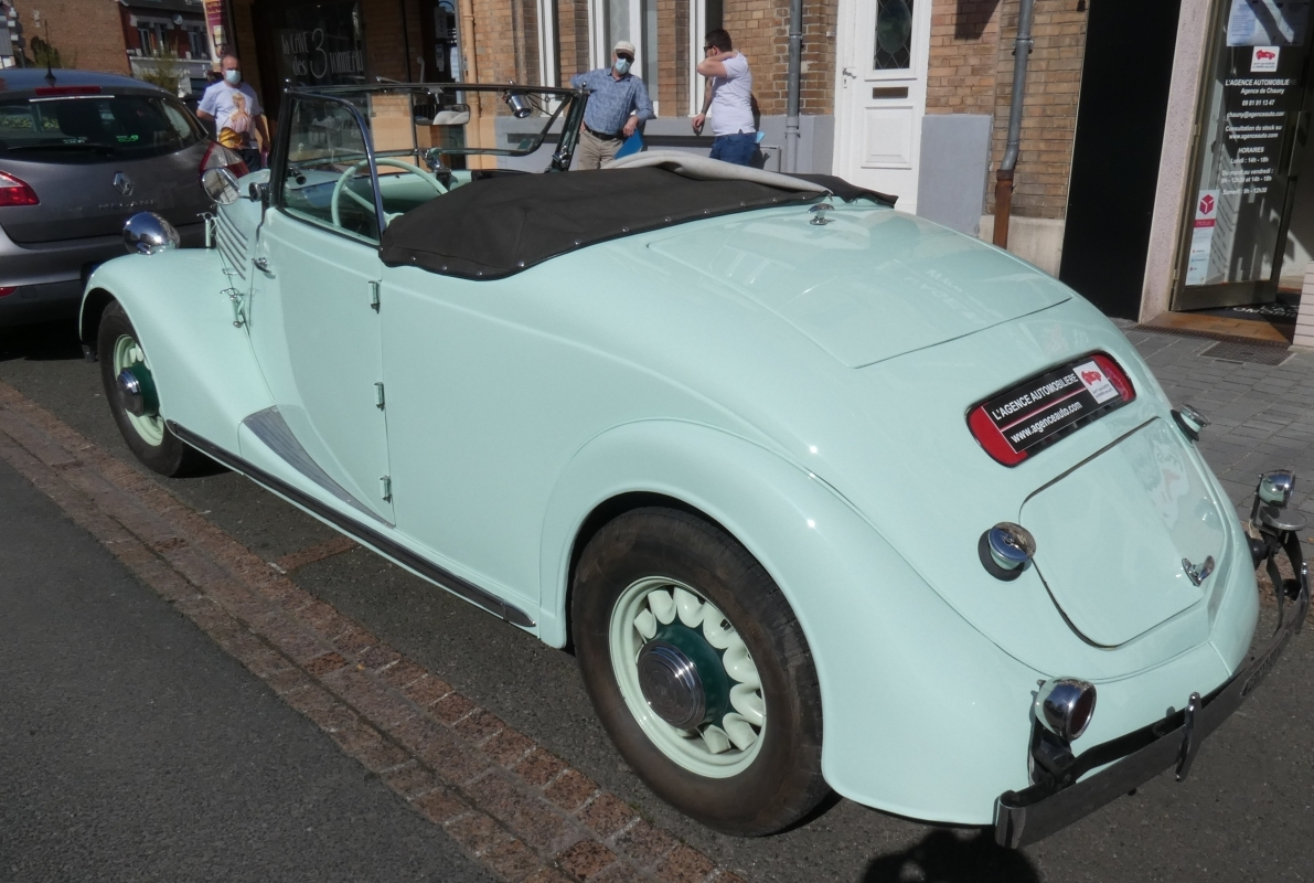 Renault Primaquatre — 11